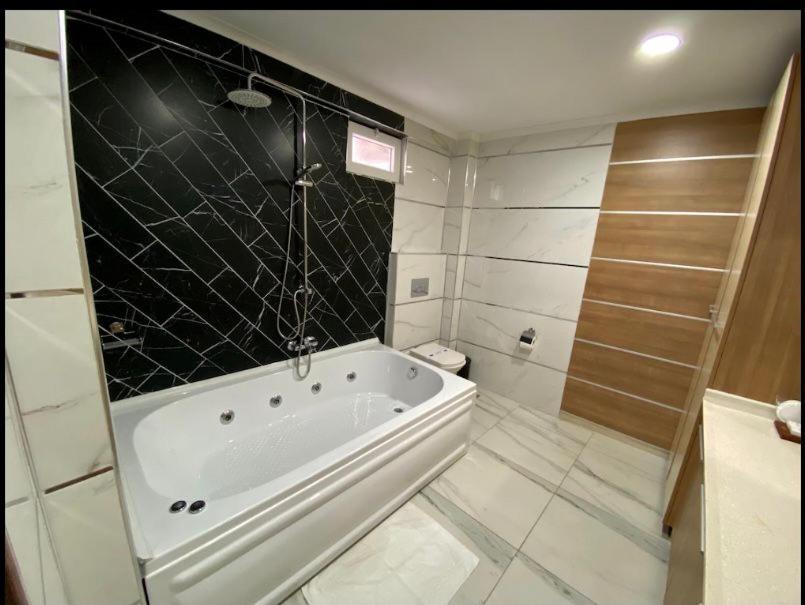 New Hotel Самсун Экстерьер фото